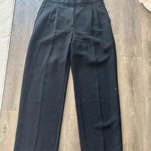 Aritzia Effortless Pants-Short